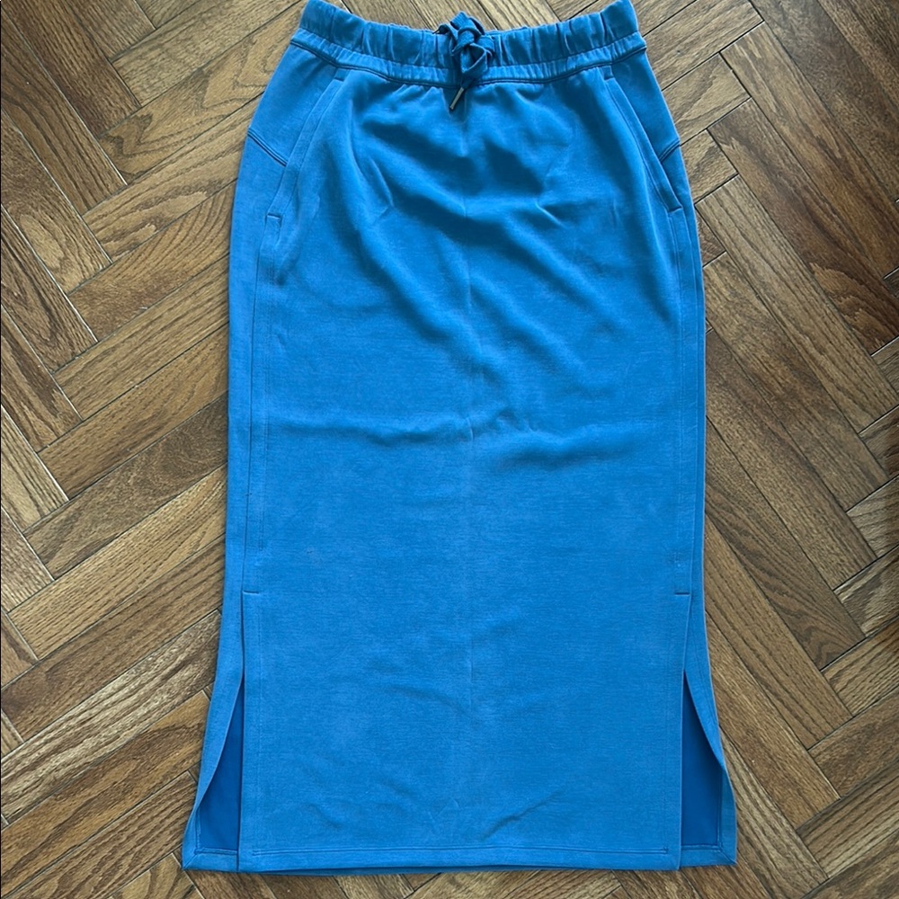 Lululemon Softstreme Midi Skirt